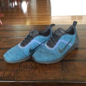 Nike Sneakers Size 10.5